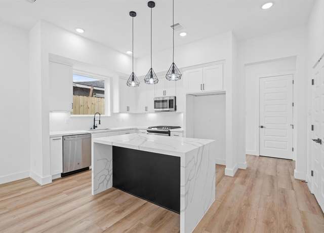 Property at 3118 Wentworth, Houston, TX 77004, 3 beds, 3.5 baths