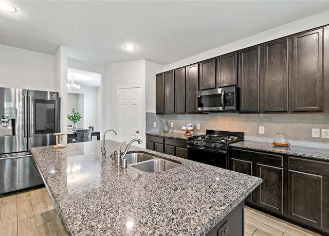 Property at 118 Hillside Grove Ln, Rosharon, TX 77583, 4 beds, 2.5 baths