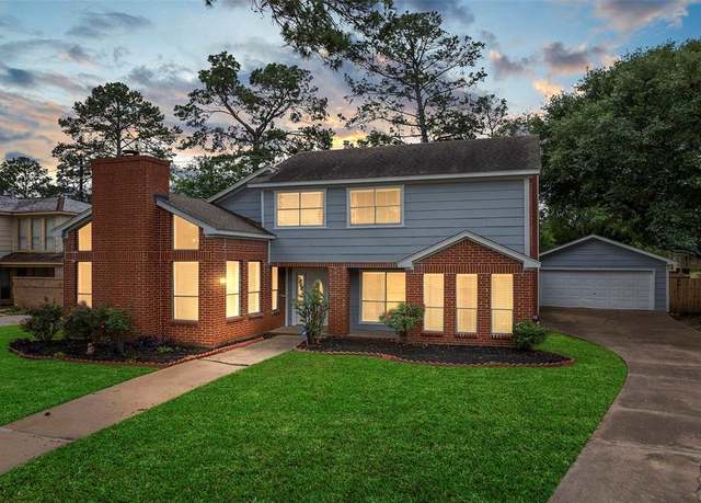 Property at 10619 Mills Cir, Houston, TX 77070, 3 beds, 2.5 baths