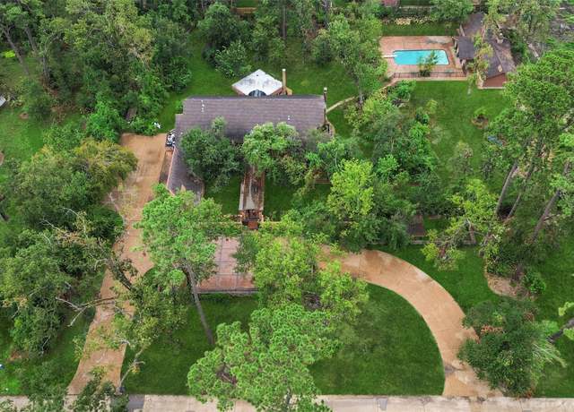 Property at 9314 Sandringham Dr, Houston, TX 77024