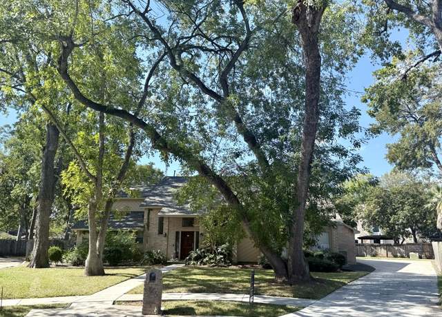 Property at 1903 Fawn Way Ct, Richmond, TX 77406, 3 beds, 3.5 baths