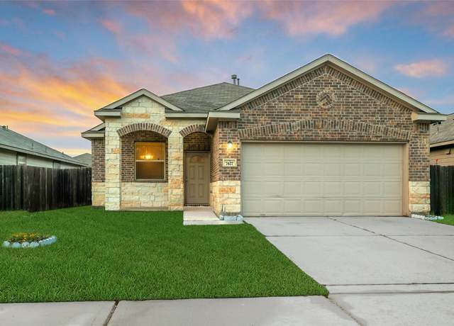 Property at 7427 Wheatley Gardens Dr, Houston, TX 77016, 3 beds, 2 baths