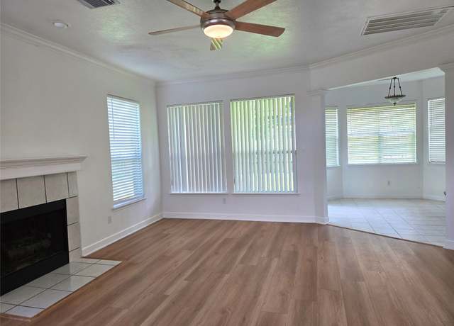 Property at 3307 Twelve Oaks Ln, Missouri City, TX 77459, 4 beds, 2.5 baths