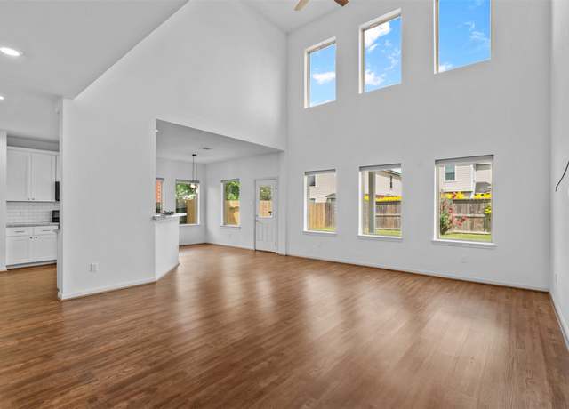 Property at 21330 Grand Hollow Ln, Katy, TX 77450, 4 beds, 3.5 baths