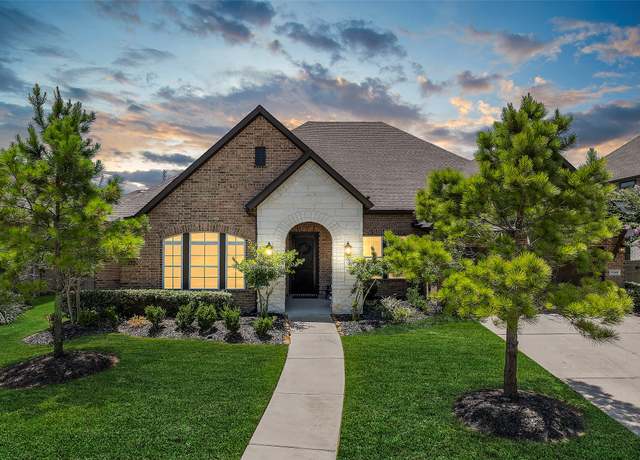 Property at 15240 Hemingway Heights Dr, Conroe, TX 77302, 4 beds, 3 baths