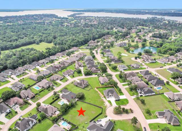 Property at 319 Bentwood Ct, Montgomery, TX 77356