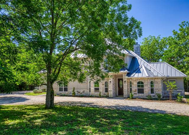 Property at 3560 Wm B Travis Ln, Brenham, TX 77833, 4 beds, 3 baths