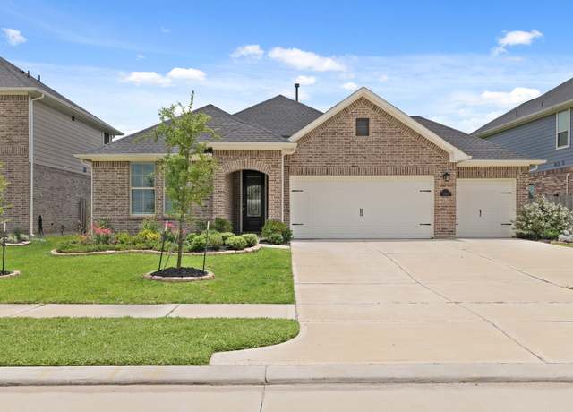 Property at 7919 Chantilly Mnr, Fulshear, TX 77441, 4 beds, 3 baths