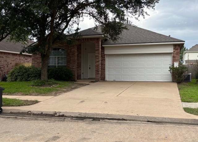 Property at 9511 Curry Landing Dr, Houston, TX 77095, 3 beds, 2 baths