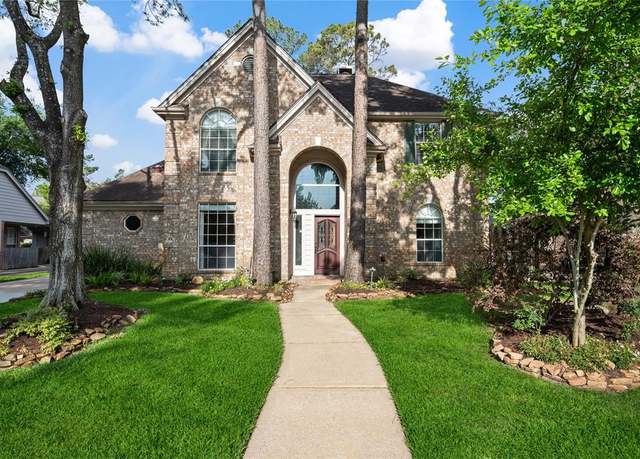 Property at 9315 Woodwind Lakes Dr, Houston, TX 77040, 4 beds, 2.5 baths