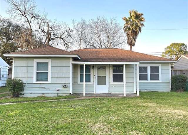 Property at 7547 Magnolia St, Houston, TX 77023, 3 beds, 1 bath