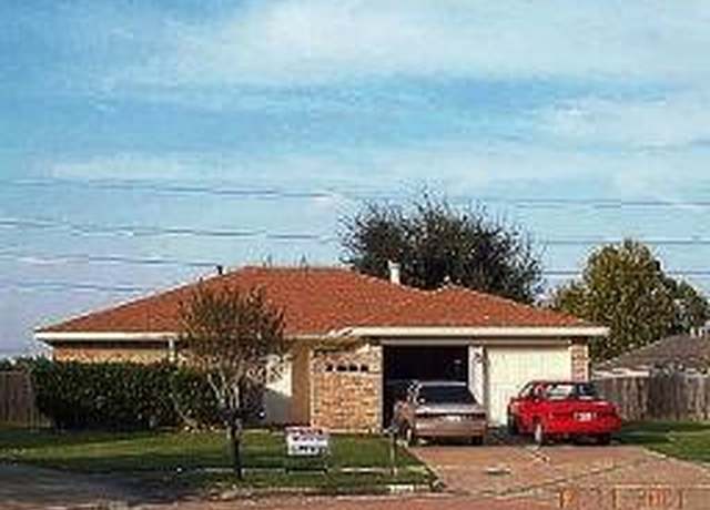 Property at 7802 Tarik Dr, Houston, TX 77083, 3 beds, 2 baths