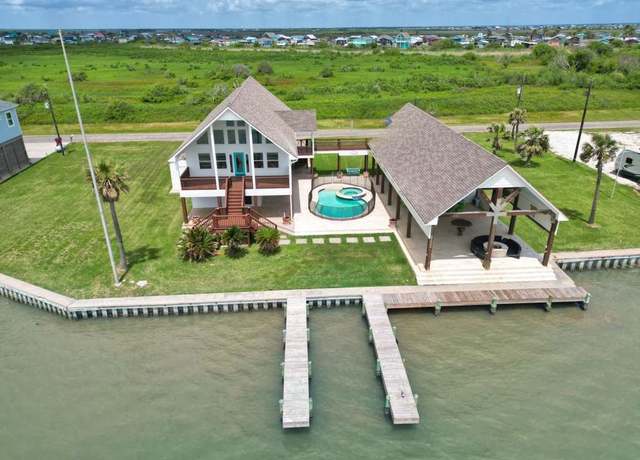Property at 1301 Private Road 675, Sargent, TX 77414, 5 beds, 5 baths