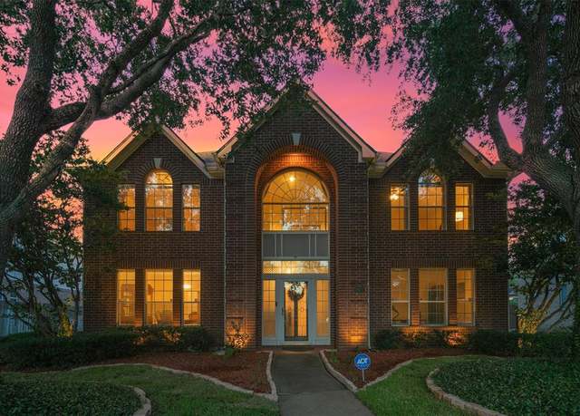 Property at 2627 Brazos Ridge Dr, Sugar Land, TX 77479, 4 beds, 2.5 baths