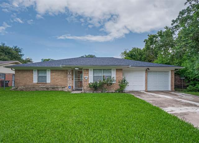 Property at 5919 Clarewood Dr, Houston, TX 77081, 3 beds, 2 baths