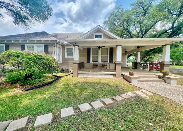 Property at 3704 5th St, Brookshire, TX 77423, 3 beds, 2 baths