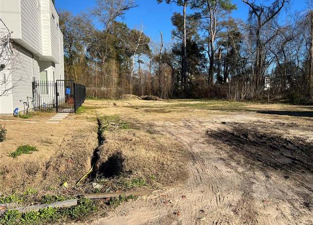 Property at 5802 Burt St, Houston, TX 77091