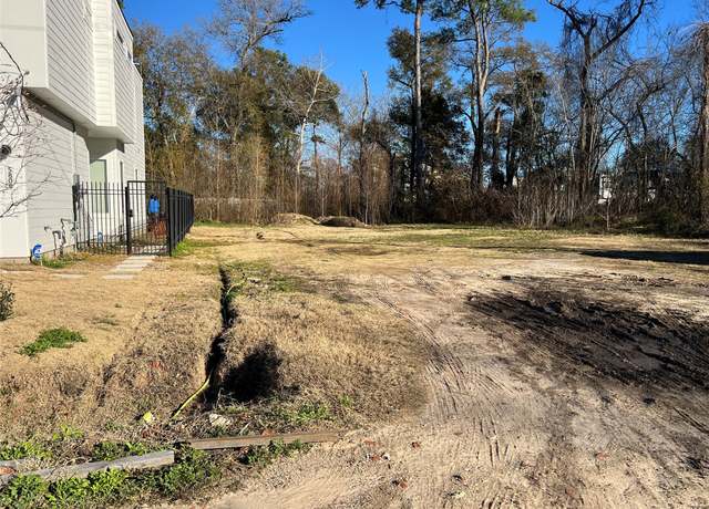 Property at 5802 Burt St, Houston, TX 77091