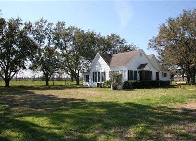 Property at 4518 Reeh Rd, Needville, TX 77461, 3 beds, 2 baths