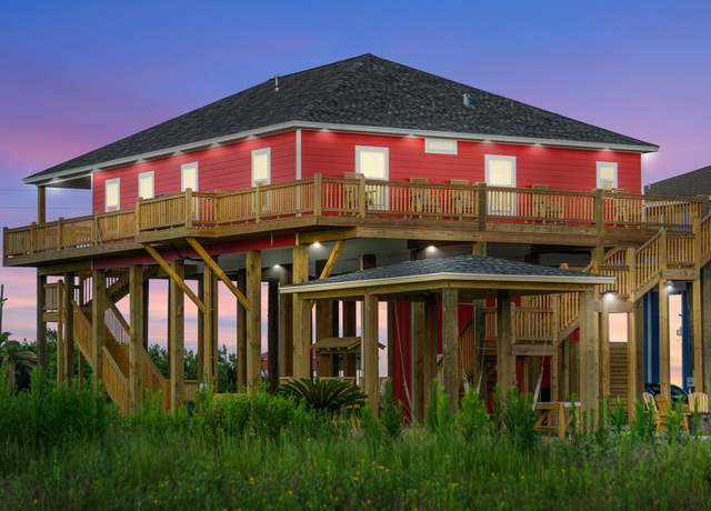 Property at 1103 Mabry St, Gilchrist, TX 77617, 4 beds, 3 baths