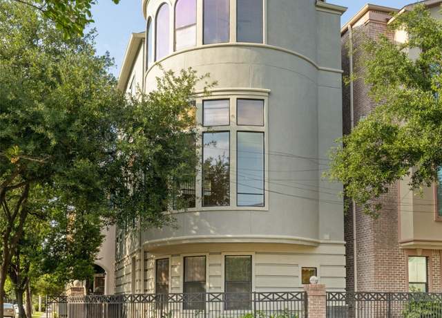 Property at 628 Bomar St, Houston, TX 77006, 3 beds, 3.5 baths