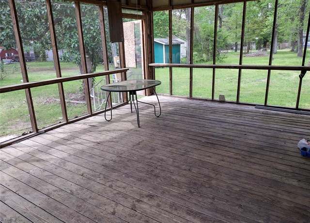 Property at 174 Alabama, Onalaska, TX 77360, 3 beds, 2 baths