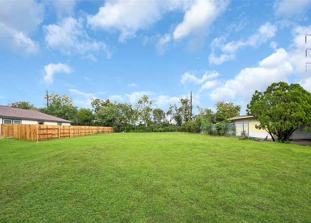 Property at 6063 Doulton Dr, Houston, TX 77033
