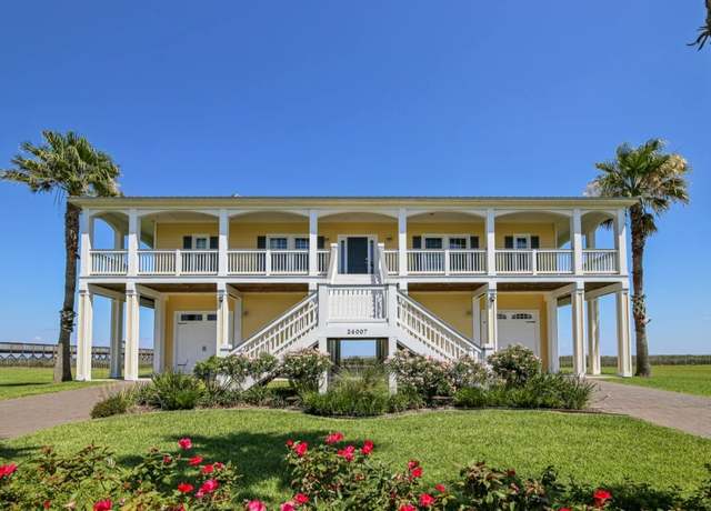 Property at 26007 Flamingo Dr, Galveston, TX 77554, 5 beds, 3 baths