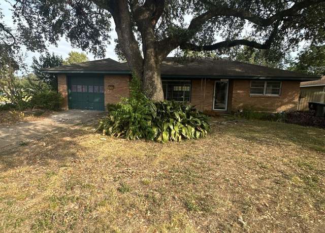 Property at 2330 Saxon Dr, Houston, TX 77018, 3 beds, 1 bath