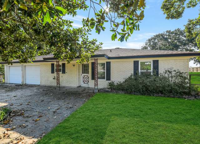 Property at 24805 Shannon St, Hempstead, TX 77445, 2 beds, 2 baths