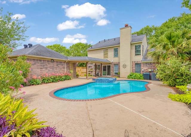Property at 2021 Caravel Dr, League City, TX 77573, 4 beds, 2.5 baths