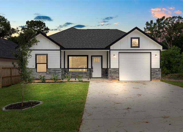 Property at 4170 Ben Milam Rd, Willis, TX 77378, 3 beds, 2 baths