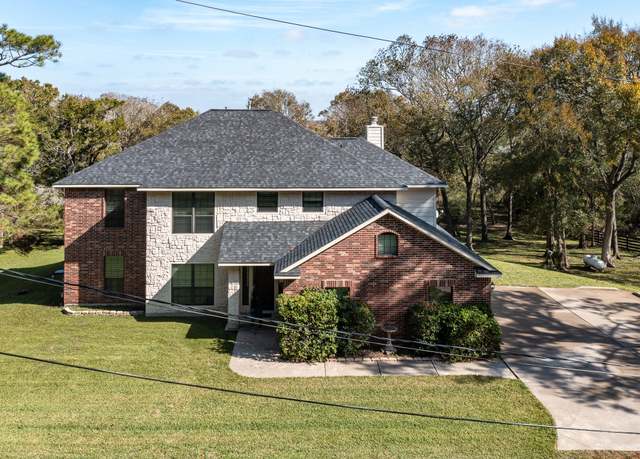 Property at 507 Oaks Grande Rd, Baytown, TX 77523, 5 beds, 4 baths