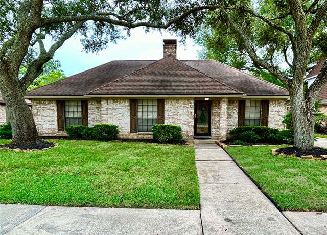 Property at 9914 Sagemill Dr, Houston, TX 77089, 4 beds, 2 baths