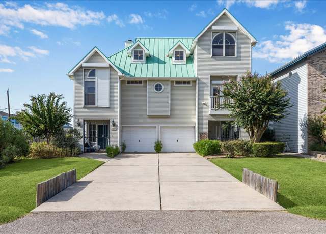 Property at 422 Bay Colony Dr, La Porte, TX 77571, 3 beds, 2.5 baths