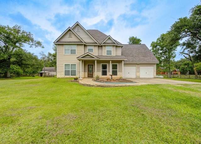 Property at 20610 Live Oak Dr, Damon, TX 77430, 4 beds, 3 baths