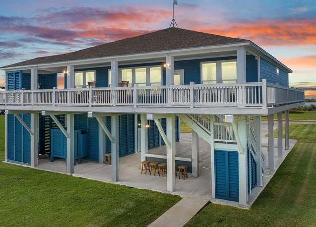 Property at 1816 Laguna Harbor Estate Blvd, Port Bolivar, TX 77650, 3 beds, 2.5 baths