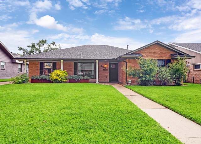 Property at 6530 Grovewood Ln, Houston, TX 77008, 3 beds, 2.5 baths