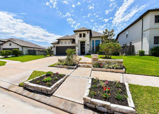 Property at 1907 Creekwood Cv, Missouri City, TX 77459, 4 beds, 3 baths
