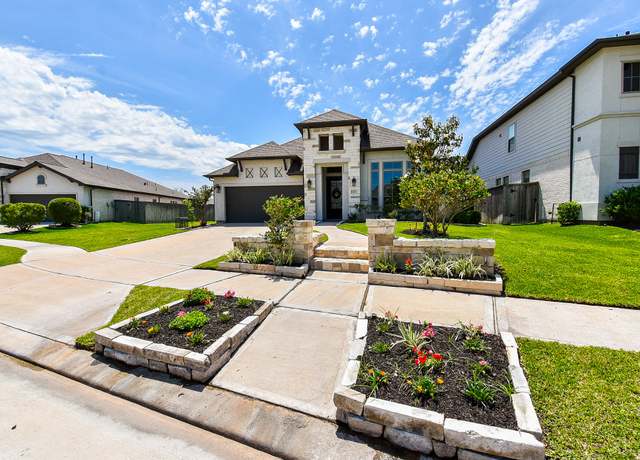 Property at 1907 Creekwood Cv, Missouri City, TX 77459, 4 beds, 3 baths