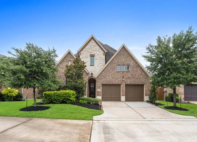 Property at 13207 Parkway Meadows Dr, Houston, TX 77077, 4 beds, 4 baths