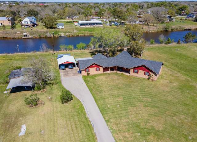 Property at 8710 Robinson Rd, Hitchcock, TX 77563, 3 beds, 2.5 baths