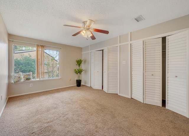 Property at 4345 Carter Creek Pkwy #17, Bryan, TX 77802, 2 beds, 1 bath