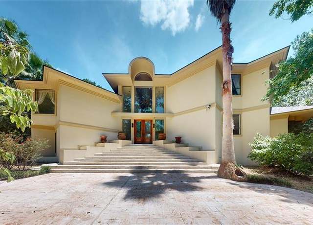 Property at 24 Autumn Cres, The Woodlands, TX 77381, 6 beds, 7 baths