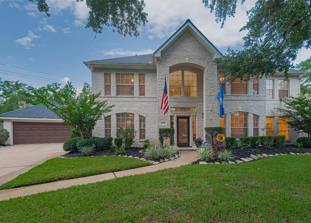 Property at 2630 De Four Trce, Seabrook, TX 77586, 5 beds, 3.5 baths