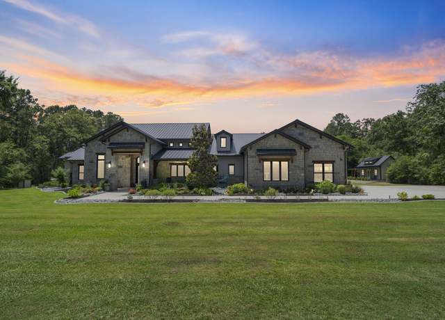 Property at 20403 Sapphire Cir, Magnolia, TX 77355, 3 beds, 4 baths