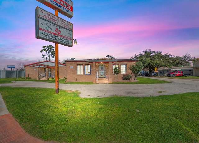 Property at 4110 N Main St, Houston, TX 77009, 2 baths