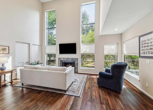 Property at 214 Sugarberry Cir, Houston, TX 77024, 2 beds, 2.5 baths