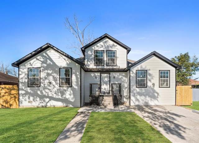 Property at 2114 Parakeet St, Houston, TX 77034, 4 beds, 3 baths