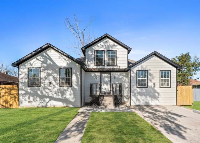 Property at 2114 Parakeet St, Houston, TX 77034, 4 beds, 3 baths